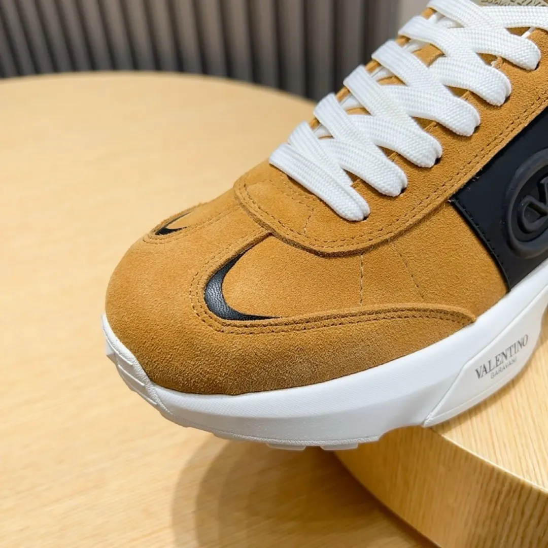 Men's Men's Shoes 💰P520💰[VALENTINO] Huanu Tianlun Fashionable Casual Sports Shoes Original model opening, new models available first! Not high-profile yet avant-garde! Simple, low-key and fashionable, super versatile style, the upper is made of original cowhide, luxurious sheepskin lining craftsmanship, sole: the original sole is specially provided by the original factory and is super comfortable. The version is comfortable on the feet and is so strict on any small area. Size: 38-45 (45 is custom-made and cannot be returned or exchanged)